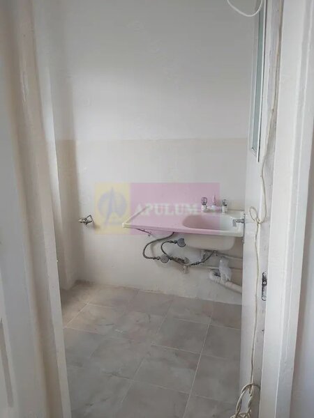Garsoniera  zona Dristor